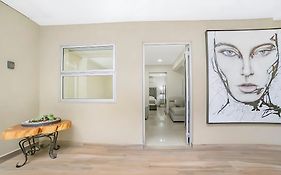 Árbol Suites